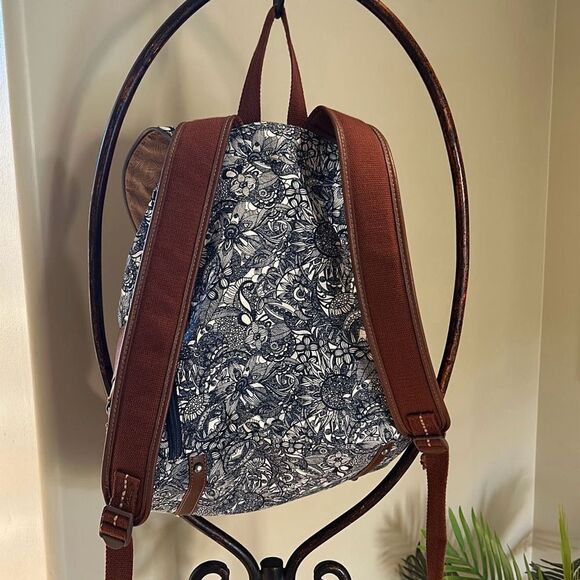 SAKROOTS Natural Flap Backpack - Picture 9 of 11